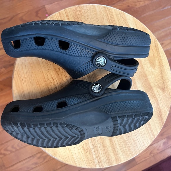 Crocs - Picture 6 of 7